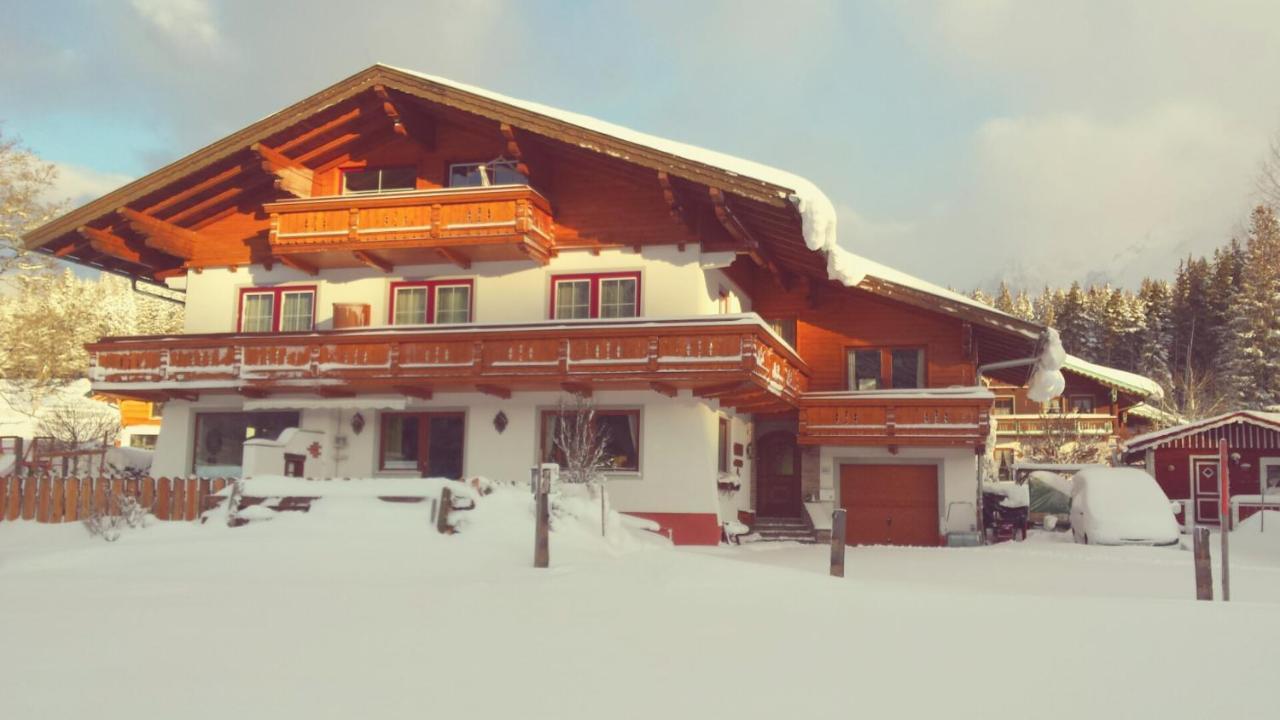 Haus Ferienglueck Apartment Ramsau am Dachstein Luaran gambar