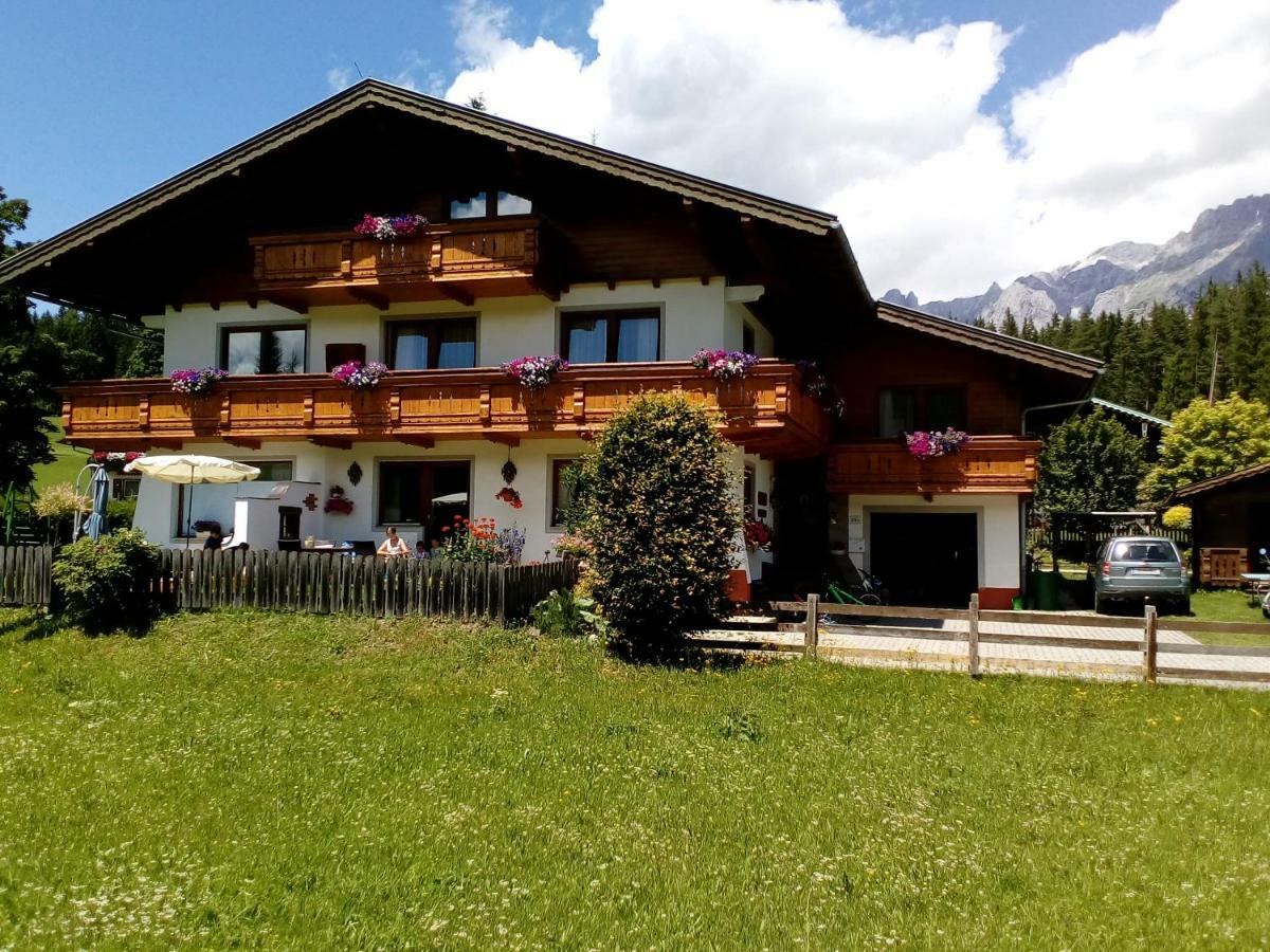 Haus Ferienglueck Apartment Ramsau am Dachstein Luaran gambar